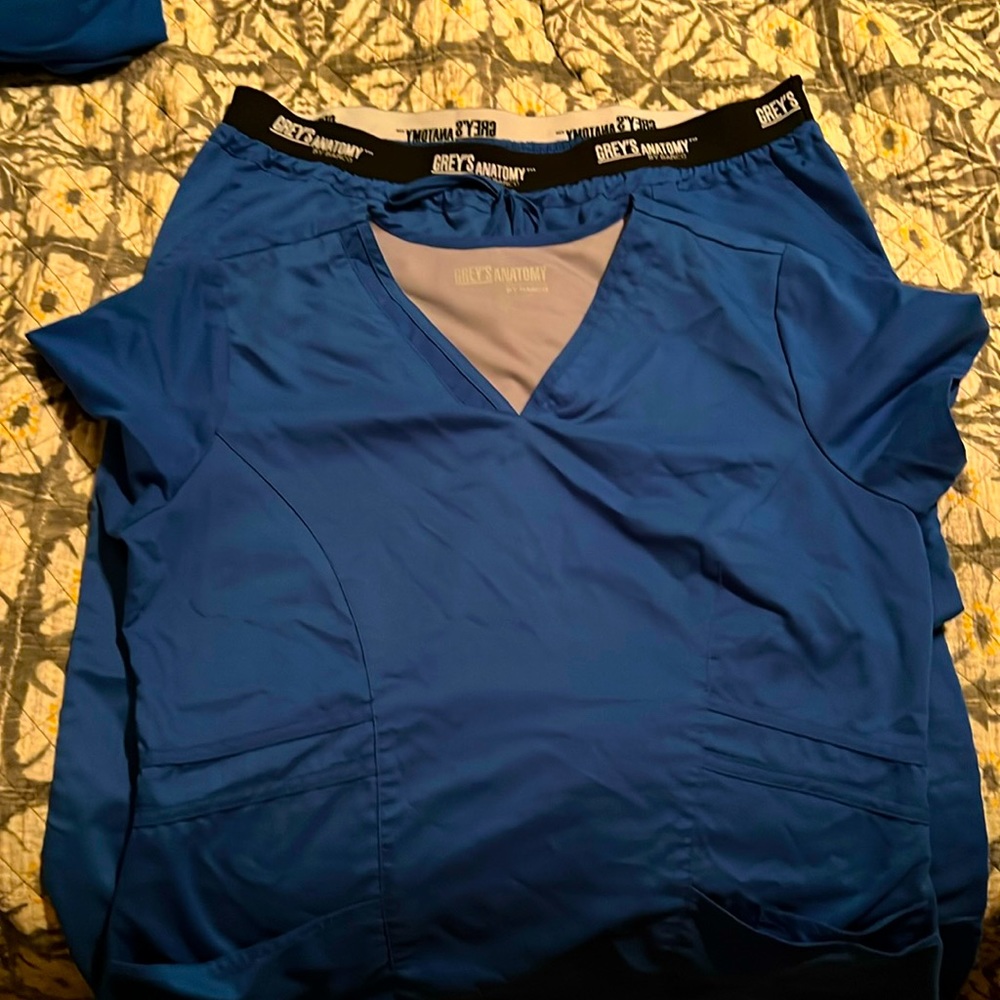 Barco Grey’s Anatomy scrub set